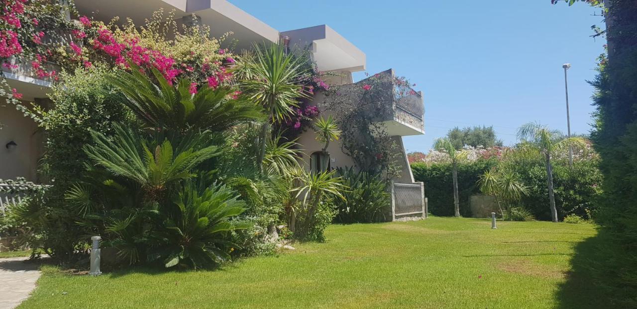 Palm Village Villasimius Kültér fotó