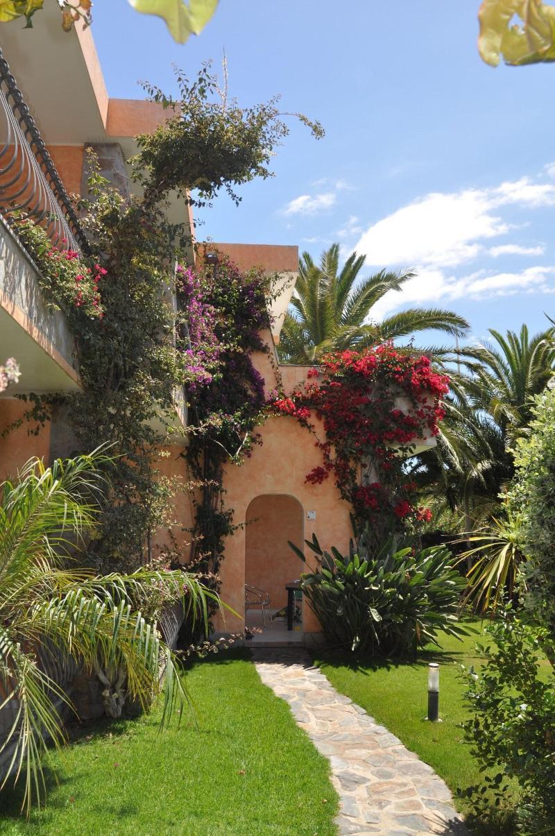 Palm Village Villasimius Kültér fotó