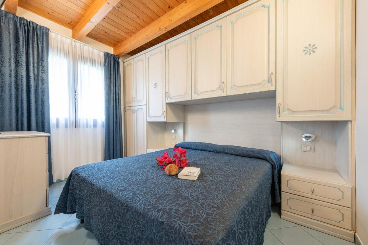 Palm Village Villasimius Kültér fotó