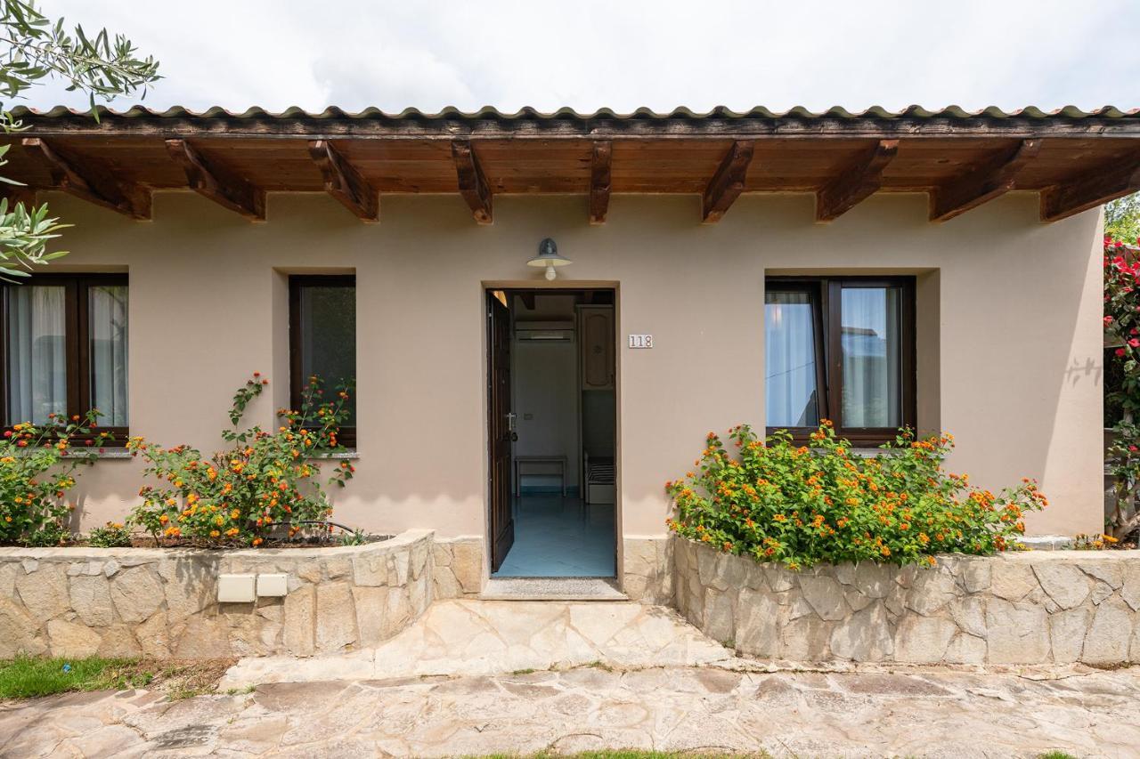 Palm Village Villasimius Kültér fotó