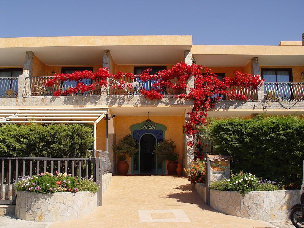 Palm Village Villasimius Kültér fotó